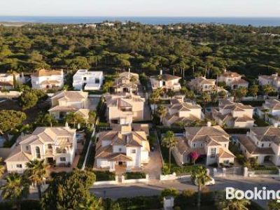 Santos Villa in Quinta do Lago