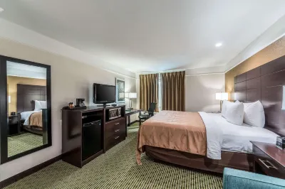 Quality Inn & Suites SeaWorld North Hotels in San Antonio