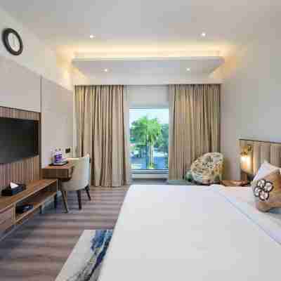 Flora Airport Hotel and Convention Centre Kochi Rooms
