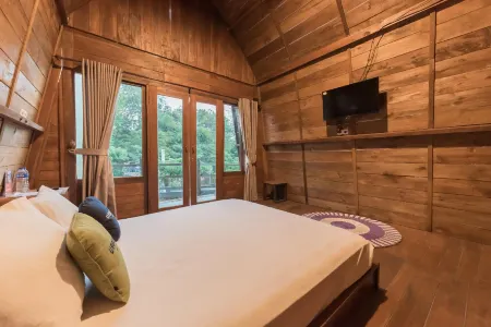 Urbanview Hotel Cianjur City Park by RedDoorz Отели рядом с достопримечательностью «Alun-Alun Cianjur»