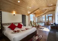 Ashapuri Village Manali - A Luxury Resort & Cottages Hotel di 