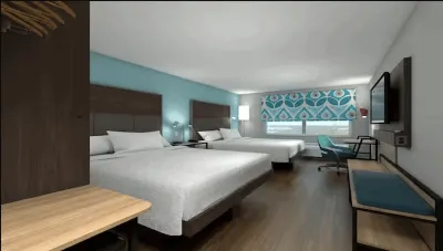 Tru by Hilton Miramar Hotels near DeVry University