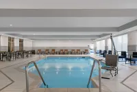 Homewood Suites by Hilton Edison Woodbridge - Family