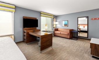 Hampton Inn & Suites Fairbanks