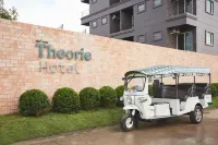 Theorie Hotel Sukhumvit by SLH - parking