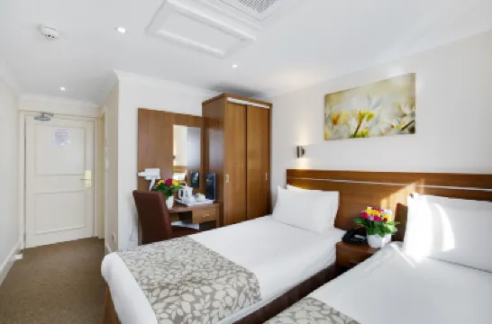 Park Avenue Bayswater Inn Hyde Park Hotels near BBC Television Center