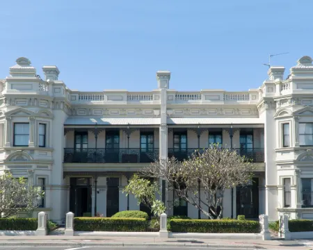 The Lurline Randwick Hotels in Randwick