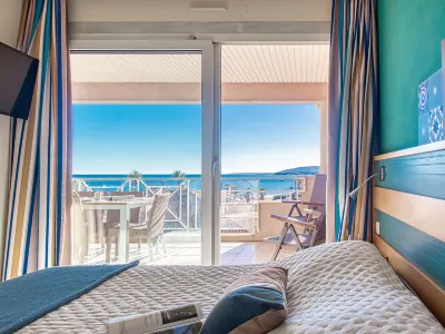 Cap Hermes Hotels in Frejus Port