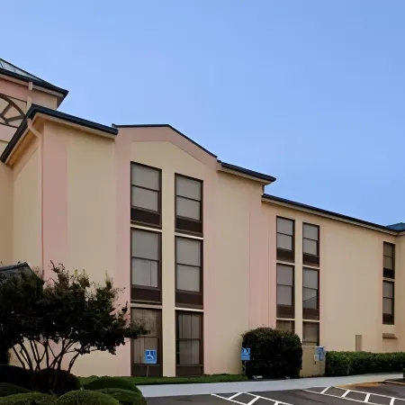 Holiday Inn Express ANDERSON-I-85 (EXIT 27-HWY 81) by IHG