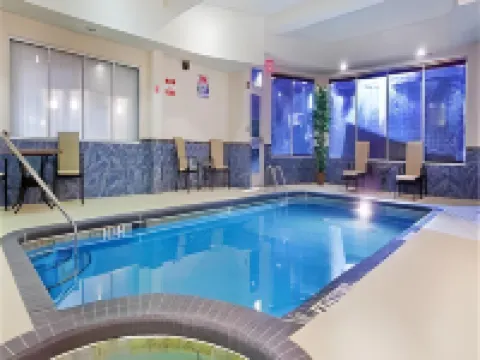 科尼爾斯SpringHill Suites酒店 科尼爾斯酒店