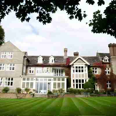 Ockenden Manor Hotel & Spa Hotel Exterior