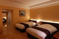 Reiwa Golf Resort Glamoing & Villa Hotels in Sakura