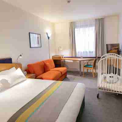 Holiday Inn Express Arras Rooms