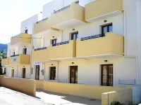 Newcastle Studios Hotels in Agios Konstantinos