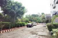 Ginger Agartala - parkir