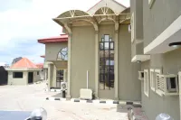 Owee Exclusive Hotel - 2-Star