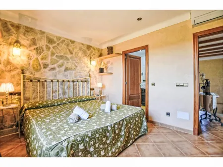 Gamundi Отели рядом с достопримечательностью «Royal Charters Mallorca»