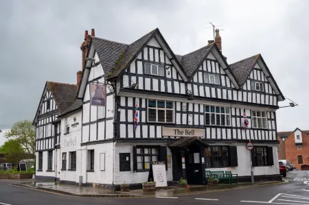 Bell Hotel by Greene King Inns Отели в г. Ли