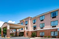 Comfort Inn & Suites Cambridge Hotels in Cambridge