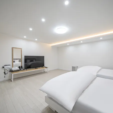 Gimcheon Sweet Hotel Отели рядом с достопримечательностью «Стадион в Кимчхоне»