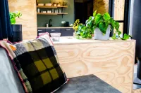 Waterlodge Ljurk in Nes Hotel di Grouw