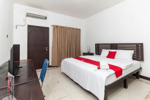 RedDoorz Near Bahu Mall Manado Hotels in Malalayang