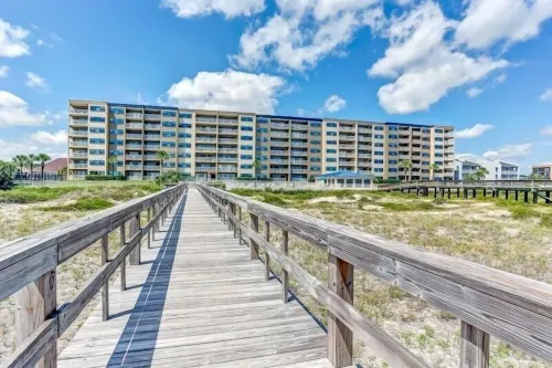 Convenience Direct Oceanfront Condo with Private Balcony - Ocean View
