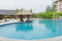 Thong's Inn Hotel Kualanamu Hotels in Tumpatan Nibung