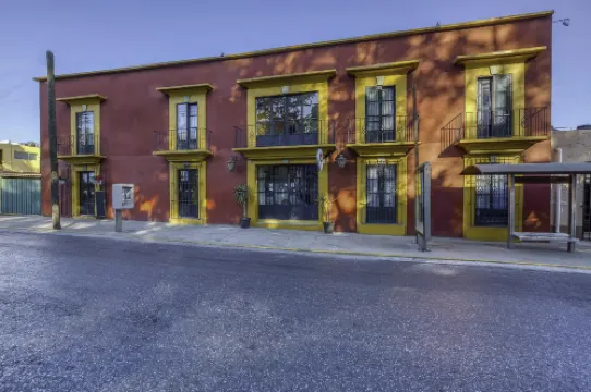 キャピタル O パラドール クレスポ ホテル オアハカ