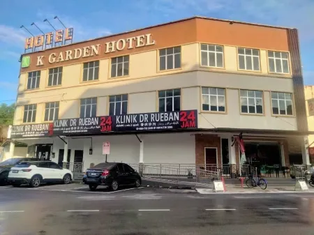 K GARDEN HOTEL PARIT BUNTAR