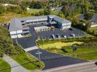 Days Inn & Suites by Wyndham Niagara Falls/Buffalo Hotels in Lockport