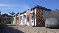 Algira Guest House Syariah Bogor Redpartner Hotels in West Bogor