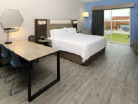 ฮอลิเดย์ อินน์ เอ็กซ์เพรส มันซานิลโล บาย IHG โรงแรมในมานซานีโย