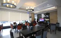 Smallville 21 Hotel
