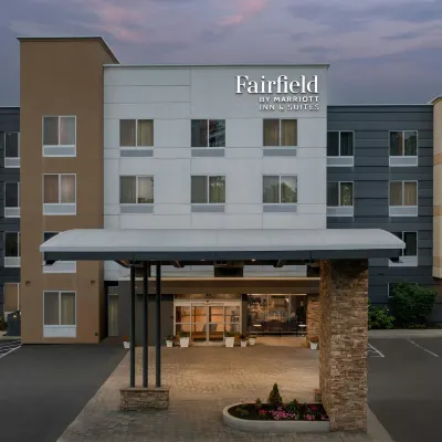 Fairfield Inn & Suites Ithaca Hotels near Ithaca Falls
