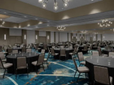 Sheraton Milwaukee Brookfield Hotel Hotels in Brookfield