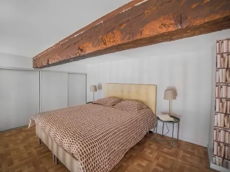 Studio Republique Отели рядом с достопримечательностью «National Navy Museum of Toulon»