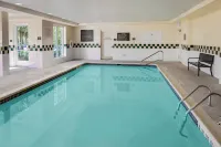 Hilton Garden Inn Albany Airport - Swimmingpools