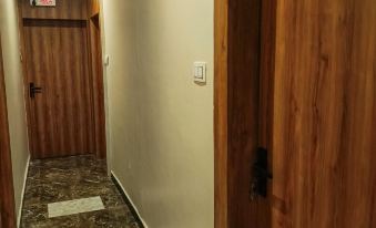 Shree ShyamRaj Hotel