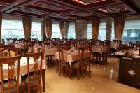 Simorgh Hotel