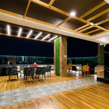 Hotel Auris & Banquets, Mumbai International Airport Отели рядом с достопримечательностью «Пляж Версова»