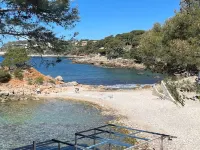 Plage du Capelan | Parking | Private garden | Air-conditioned | Peace and quiet guaranteed Hotels in Bandol