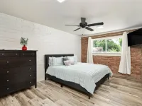 Rancho Redondo - Mid Century Home near The Wigwam Resort, Stadiums with Pool Hotels in Litchfield Park