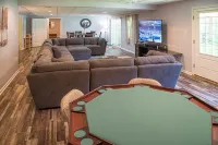 5200 sf Luxury Pocono Private Retreat with HOT TUB, SAUNA and Game Room.