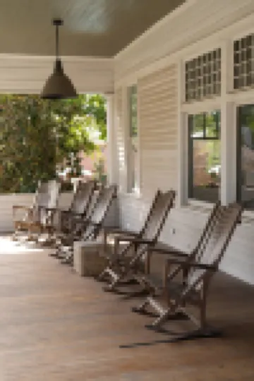 Historical home in downtown Waco built to host the dreamiest stay!