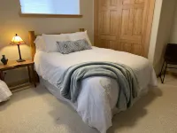 Spacious Tahoe home w/hot tub just 3 blocks to Kings Beach