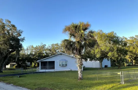 Green Acres! - Spacious secure home with ample boat parking for fishing & fun!