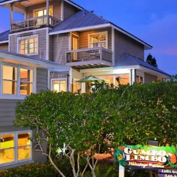 Siesta Key Escape / 2 Br + Den / Pool & Gulf Views