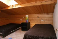 Large, Comfortable Apartment in an Exceptional Location Near the Village and Ski Slopes.