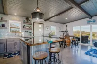 Luxurious STUDIO 19 - Quiet - Views  - Town in 5 mins - JTNP - in  8 minutes